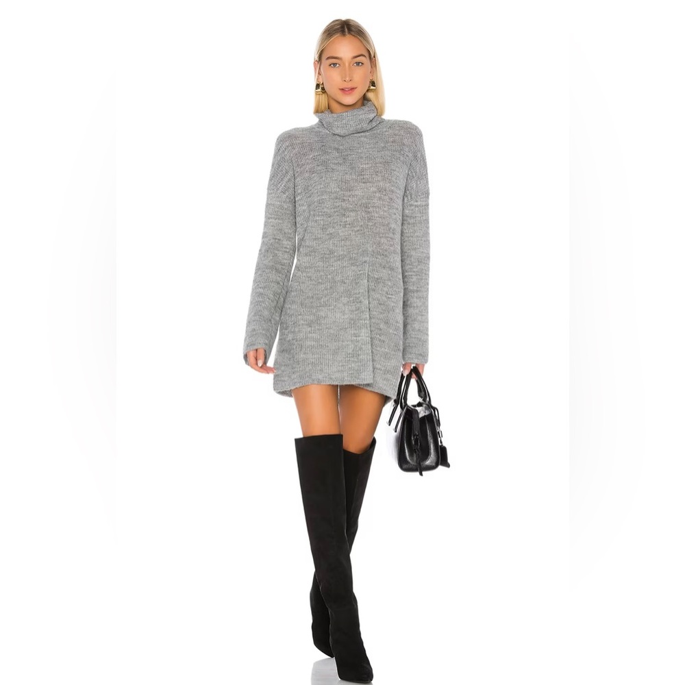 L'ACADEMIE Sable Sweater Dress in Grey